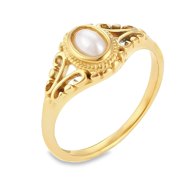Karis - Classic Gold Ring Adorned with Freshwater Pearl