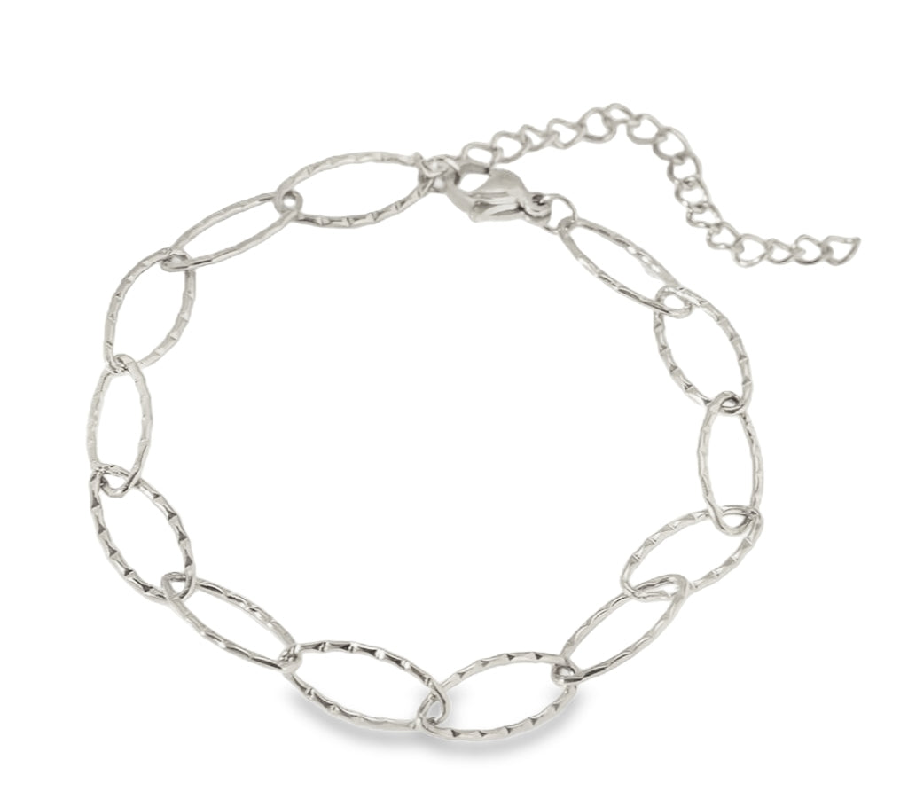 Textured Thin Chain Link Bracelet by Teall