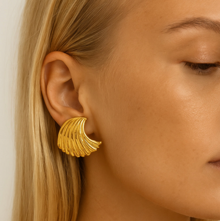 Kelly Earrings by Teall
